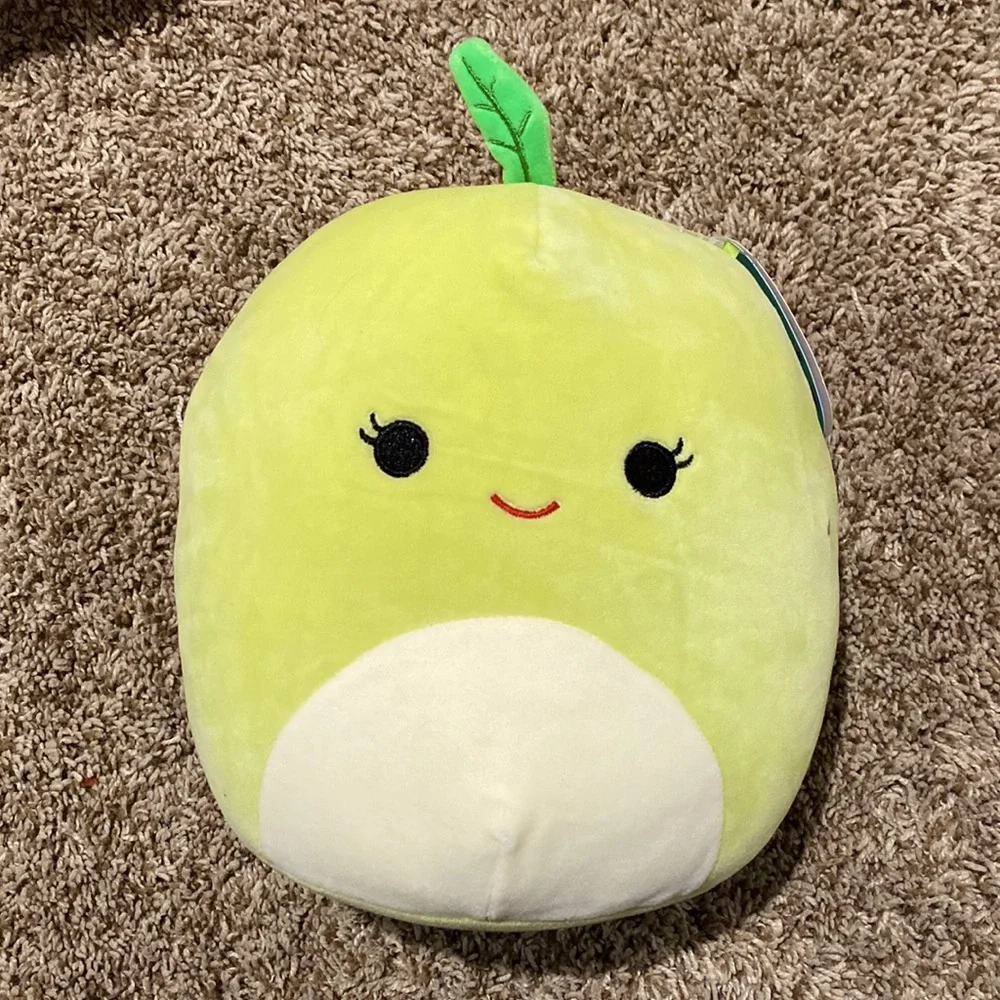 Ashley the 8” apple Squishmallow - Picture 1 of 1